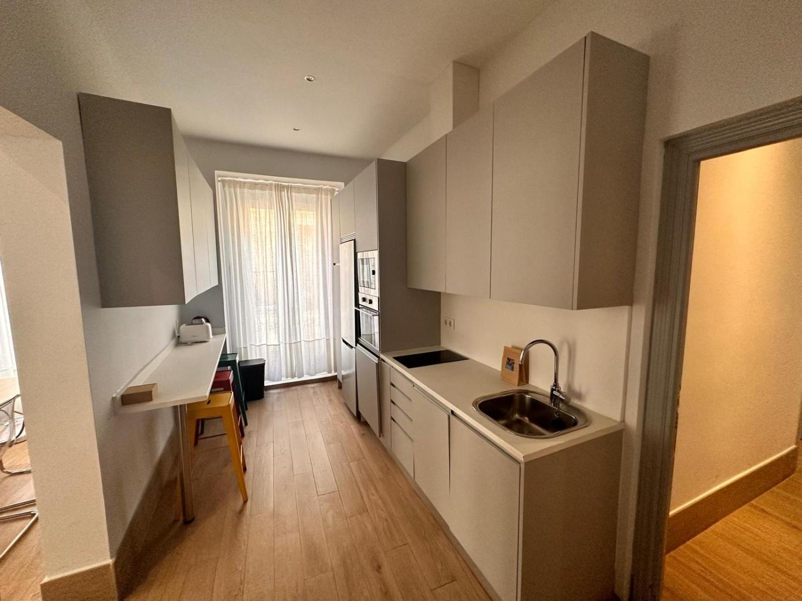 Amazing 3Bd 3Bth With 9 Balconies By Madrid4You Apartments エクステリア 写真